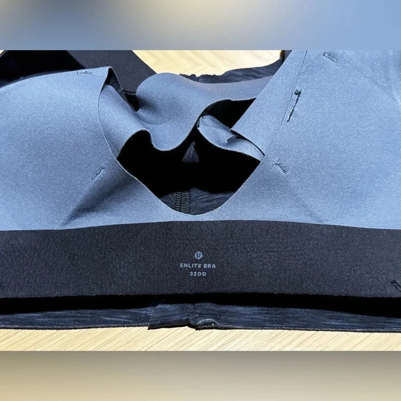 Lululemon Enlite Bra Front Zip Size 32DD LW2BA5S - Picture 5 of 7
